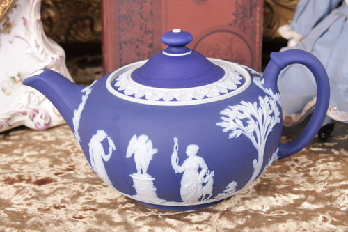 웨지우드 제스퍼웨어 다크 블루 라지 티팟 Wedgwood Jasperware Dark Blue Dip Large Teapot circa 1908 -- 1941