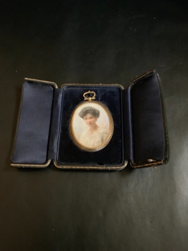 빅토리언 핸드페인트 &quot;시계 케이스&quot;미니쳐 초상화 박스/프래임 Victorian Hand Painted &quot;Watch Case&quot; Miniature Portrait in Display Box / Frame circa 1880