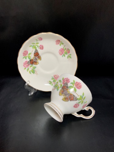로얄 첼시 &quot;나비&quot; 컵&amp;소서 Royal Chelsea &quot;Butterfly&quot; Cup &amp; Saucer circa 1930