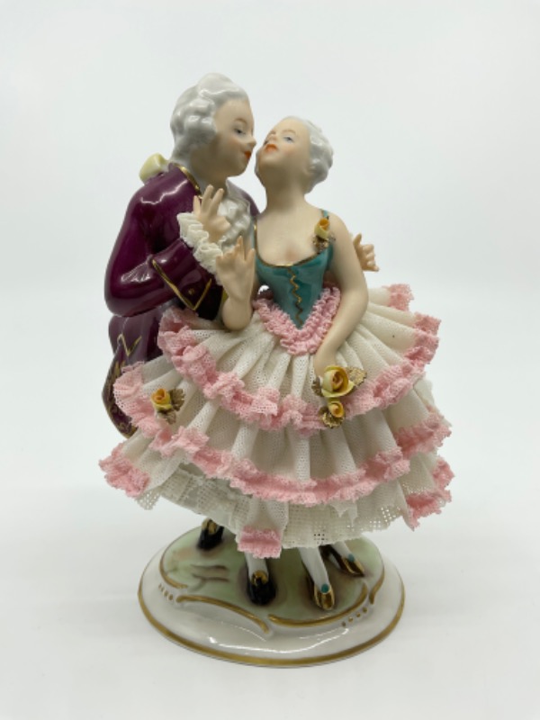 Alka 드레스덴 도자기 레이스 피겨린-있는 그대로-데미지- Alka Dresden Porcelain Lace Figurine circa 1950