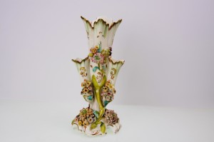 빅토리안 꽃병 Victorian Epergne Style Vase with Applied Flowers