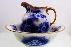 플로우 블루 와시 볼/피쳐1886~1905 Flow blue Wash bowl and pitcher (circa 1886-1905) by W. Adderly &quot;Ilam&quot; pattern