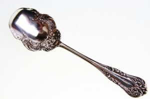 &quot;미국&quot;패턴 W. 로저스 Silverplate 설탕 스푼 W. Rogers Silverplate Sugar Spoon in &quot;America&quot; pattern circa 1903