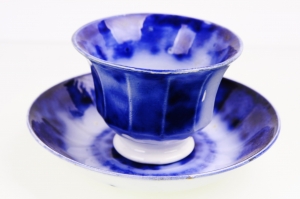 플로우블루 손잡이없는 컵&amp;소서 Flow Blue Handless Cup by E. Challinor circa 1842 - 1867