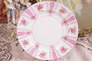 HM Williamson &amp; Sons 아주 진한 핑크 영국 런치 플레이트 HM Williamson &amp; Sons England Lunch Plate dated 1908 - SUPER PINK!!