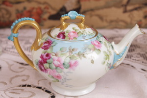 Tressmane &amp; Vogt 리모지 고급 핸드페인트 티팟 Tressmane &amp; Vogt Limoges Quality Parlor Painted Teapot dtd 1902