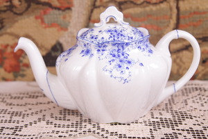 쉘리 데인티 블루 스몰 티팟 Shelley Dainty Blue Small Teapot circa 1940