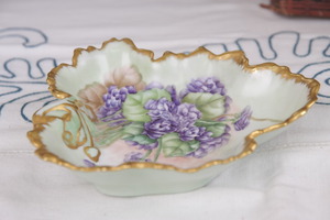 W. Guerin  리모지 핸드페인트 핀 디쉬 W. Guerin Limoges Hand Painted Pin Dish dated 1907