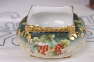 Tressmane &amp; Vogt  공장 데코 핸드페인트 스몰 볼 Tressmane &amp; Vogt Factory Decorated Hand Painted Small Bowl circa 1896 - 1902