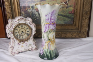 오스트리아 PH 레오나드 비엔나 핸드페인트 꽃병 1900 / PH Leonard Vienna Austria Tall Hand Painted Ruffle Vase circa 1900