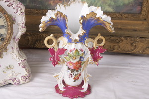 19세기 올드 파리스 화병 &quot;데미지&quot; 19th C. Old Paris Floral Vase circa 1880
