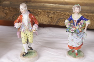 Carl Theime Saxony 도자기 피겨린 한쌍 Carl Theime Saxony Figurine Pair circa 1900