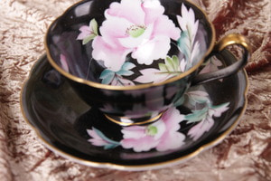 아큐파이드 제펜 (Chugai)핸드페인트 컵&amp;소서-있는 그대로  Occupied Japan (Chugai) Hand Painted Cup &amp; Saucer circa 1945 - 1952 - AS IS