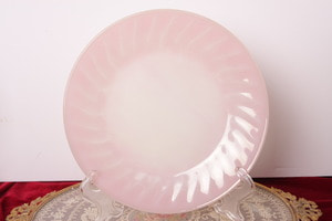 파이어 킹 &quot;핑크&quot; 회호리 플레이트 Fire King &quot;Pink&quot; Swirl 19.5 cm Plate circa 1950