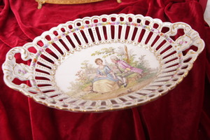 드레스덴 핸드페인트 초상화 투각 볼 Dresden Hand Painted Portrait Reticulated Bowl circa 1900