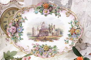 19세기 Coalport Coalbrookdale 맨틀 플래터 19th C Coalport Coalbrookdale Mantle Platter w/ Hand Painted Kirkstall Abbey circa 1830 - 1850