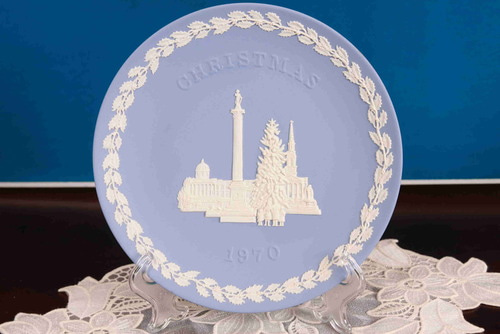 웨지우드 제스퍼웨어 크리스마스 플레이트 --50% 세일  Wedgwood Jasperware Christmas Plate 1970
