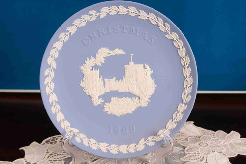 웨지우드 제스퍼웨어 크리스마스 플레이트 --50% 세일  Wedgwood Jasperware Christmas Plate 1969