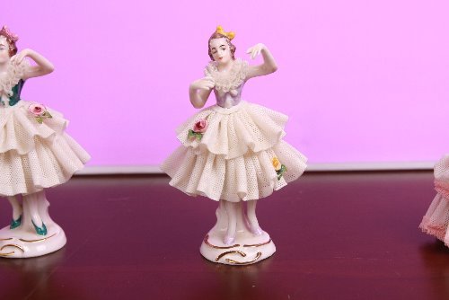 드레스덴 도자기 레이스 발레리나 피겨린 Dresden Porcelain Lace Ballerina circa 1960