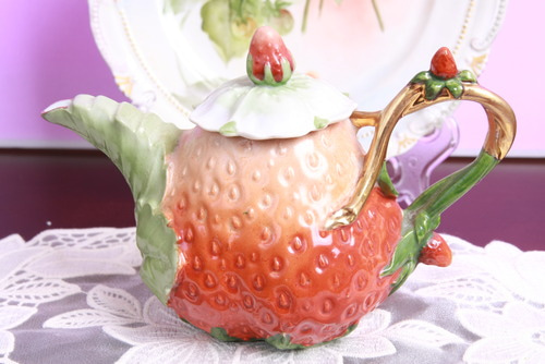 로얄 바이로이트 미니쳐 딸기 티팟 Royal Bayreuth Miniature Strawberry Teapot circa 1900-1915