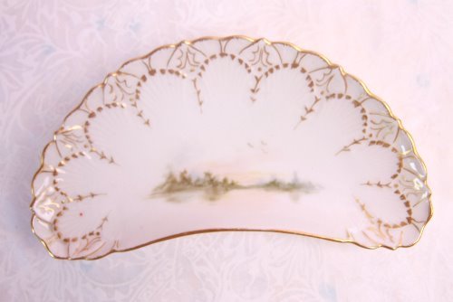 Delinieres 리모지 핸드페인트 본 디쉬 Delinieres Limoges Hand Painted Bone Dish circa 1890