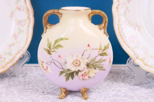Carlsbad 오스트리아 발달린 (작은) 화병 Carlsbad Austria Footed Vase (Small) circa 1930