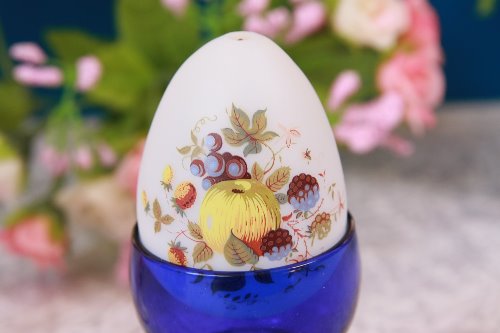 빅토리언 핸드 블로운 공단 오팔레센트 에그 장식 -35% 세일- Victorian Hand Blown Satin Opalescent Egg Ornament circa 1900 - SALE!!!