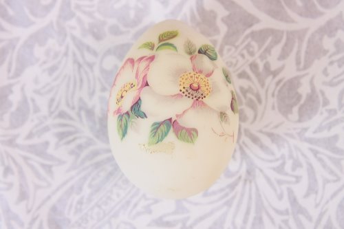빅토리언 핸드 블로운 공단 오팔레센트 에그 장식 Victorian Hand Blown Satin Opalescent Egg Ornament circa 1900 - SALE!!!!