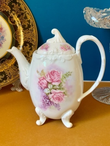 빈티지 발달린 티팟 Vintage Footed Teapot