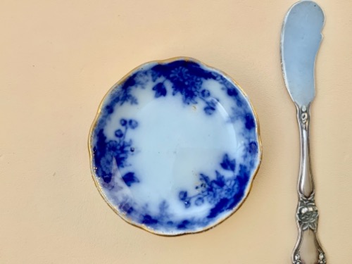 Furnival 플로우 블루 버터 팻 Furnival Flow Blue Butter Pat circa 1880