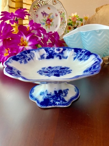 Maddock &amp; Sons 플로우 블루 &quot;Roseville&quot; 페턴 캄포트-데미지-(칩)  Maddock &amp; Sons Flow Blue &quot;Roseville&quot; Pattern Compote circa 1900 - AS IS (chip)