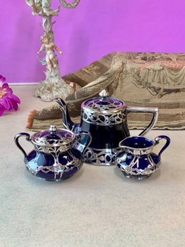 레녹스 CAC 실버 오버레이 오버 코발 티팟 W/ 크리머&amp;슈거 Lenox CAC Silver Overlay Over Cobalt Teapot w/ Creamer &amp; Sugar circa 1896 - 1906