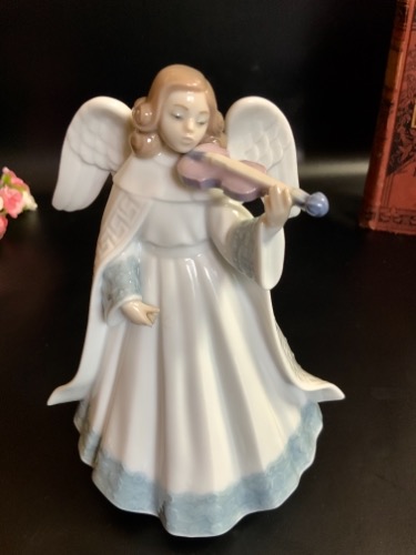 야드로 &quot;Angel w/ Violin&quot; 피겨린-데미지 (크랙) &quot;Angel w/ Violin&quot; Figurine circa 1993 - AS IS