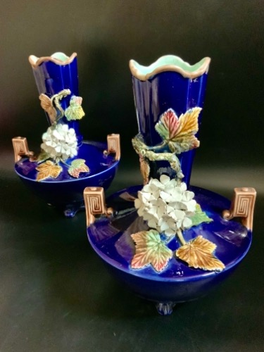 마졸리카 베이스 W/적용된 플라워-한쌍- Majolica Vases w/ Applied Flowers circa 1900 - Matched Pair!