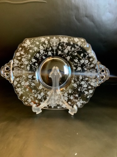 캠임브리지 로즈 포인트 우아한 글래스 투핸들 플레터-매우 귀한- Cambridge Rose Point Elegant Glass 2 Handle Platter circa 1934 - 1958 - Rare
