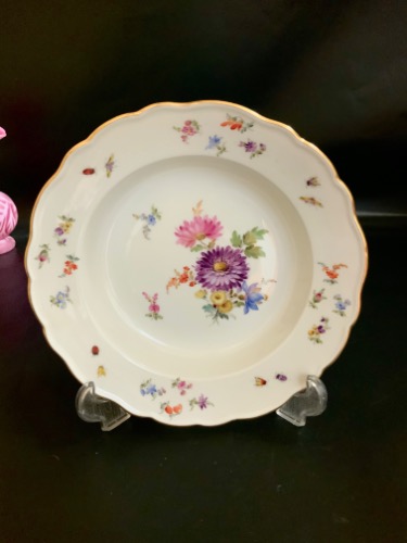 ﻿마이센 핸드페인트 &quot;플라워&amp;곤충&quot; 납작한 림 스프 보울 Meissen Hand Painted &quot;Flowers &amp; Insects&quot; Flat Rim Soup Bowl circa 1815-1924