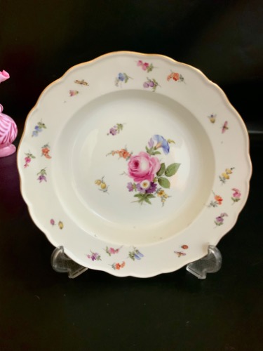 ﻿마이센 핸드페인트 &quot;플라워&amp;곤충&quot; 납작한 림 스프 보울 Meissen Hand Painted &quot;Flowers &amp; Insects&quot; Flat Rim Soup Bowl circa 1815-1924