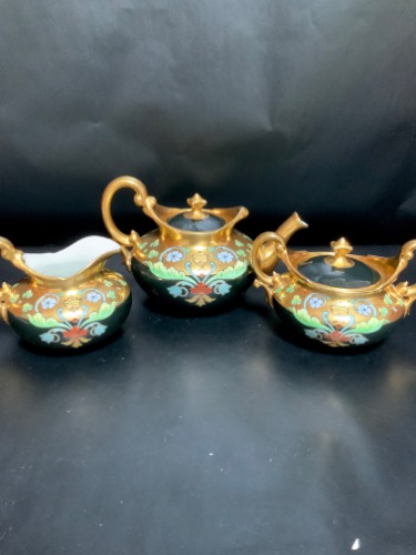 Tressmanes &amp; Vogt 리모지 핸드페인트 (스타우펄) 3종 티세트 Tressmanes &amp; Vogt Limoges Hand Painted (Stouffer) 3 Piece Tea Set circa 1905