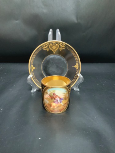 오스트리아 핸드페인트 풍경 데미타스 W/ 골드 길딩 컵&amp;소서  Austria Hand Painted Scenic Demitasse w/ Gold Gilding circa 1908