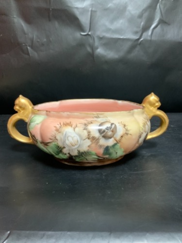 J &amp; C Parlor 핸드페인트 (밤) 가고일 투핸들 볼 J &amp; C Parlor Painted (Chestnut) Gargoyle Handled Bowl circa 1900