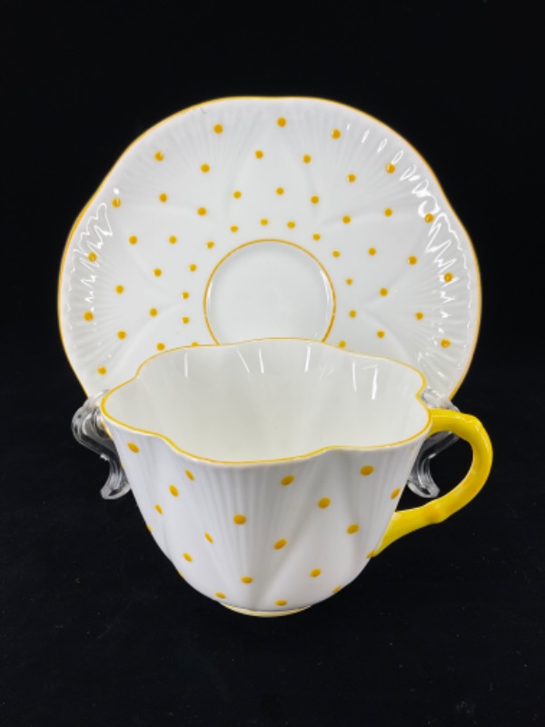 쉘리 옐로우 칼러 “Polka Dot” 페턴 데인티 쉐입 컵&amp;소서  Shelley Yellow Color &quot;Polka Dot&quot; Pattern on Dainty Shape Cup &amp; Saucer circa 1920