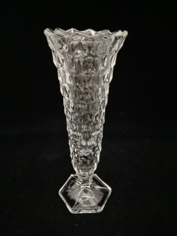 포스토리아 “아메리칸” 패턴 미디엄 트럼펫 꽃병 Fostoria &quot;American&quot; Pattern Medium Trumpet Vase circa 1916 - 1986