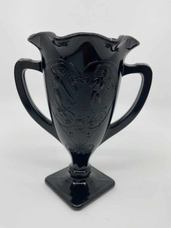 L E Smith 블랙 글래스 “트로피” 베이스 L E Smith Black Glass &quot;Trophy&quot; Vase circa 1930
