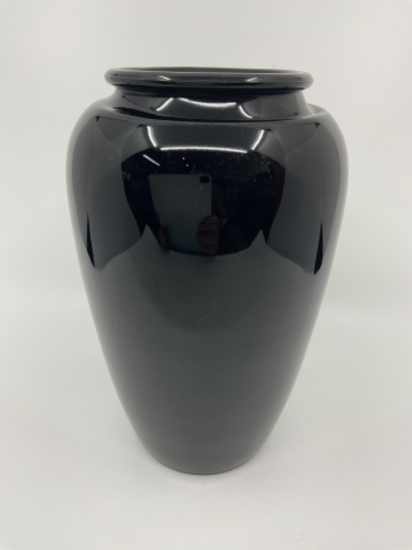 빈티지 블랙 자주빛 글래스 베이스 Vintage Black Amethystine Glass Vase