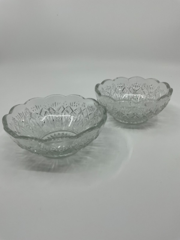 프레스드 글래스 셔벗 보울 Pressed Glass Sherbert Bowl circa 1960