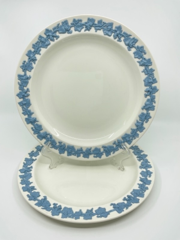 웨지우드 라벤더 안 아이보리 퀸즈웨어 디너 플레이트 Wedgwood Lavender on Ivory Queensware Dinner Plate circa 1956