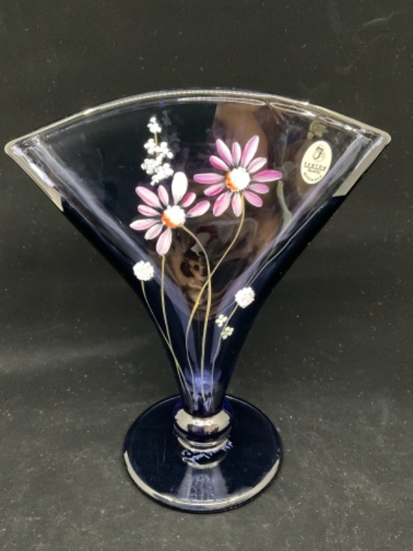 펜톤 핸드페인트 아트 글래스 “부채” 베이스-아티스트 서명- Fenton Hand Painted Art Glass &quot;Fan&quot; Vase - artist signed