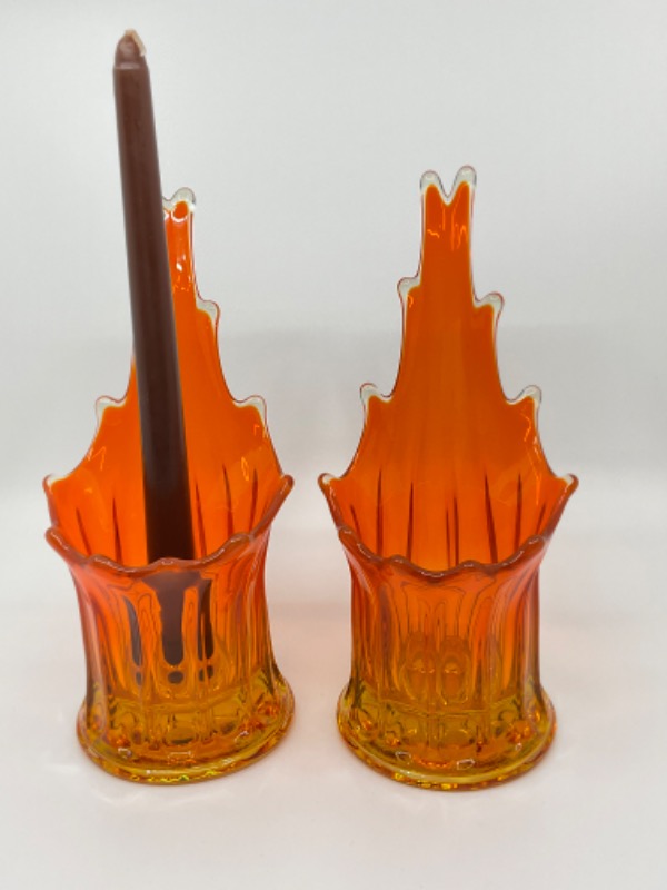 포스토리아 &quot;Heirloom&quot; 버터스위트 (오렌지) 오팔레슨 (유백색) 아트 글래스 캔들 홀더 베이스 Fostoria &quot;Heirloom&quot; Bittersweet Opalescent Art Glass Candle Holder Vase circa 1959-1962