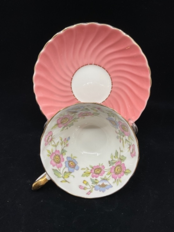 Aynsley &quot;Swirl&quot; Cup &amp; Saucer circa 1940