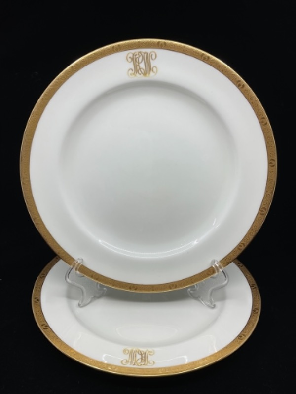 콜돈 골드 엔크러스트 /모노그램 디너 플레이트 Cauldon Gold Encrusted and Monogram Dinner Plate circa 1900